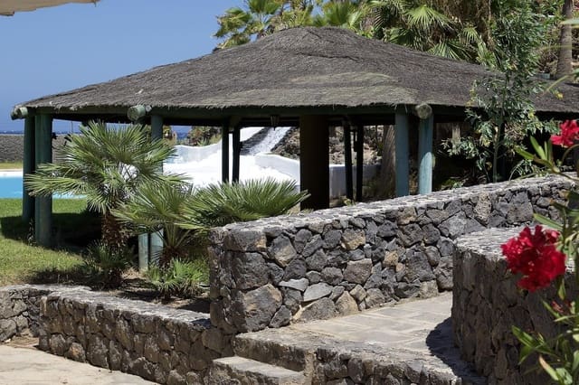 3 soveværelse Villa til salg i Amarilla Golf, San Miguel de Abona med swimmingpool garage - € 2.920.000 (Ref: 8297697)