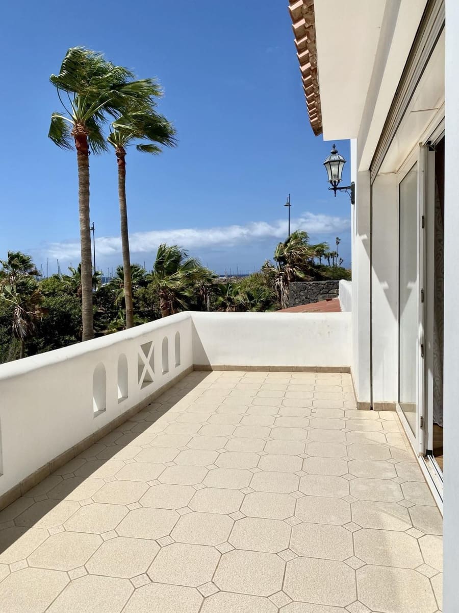 3 soveværelse Villa til salg i Amarilla Golf med swimmingpool garage - € 2.920.000 (Ref: 8297697)