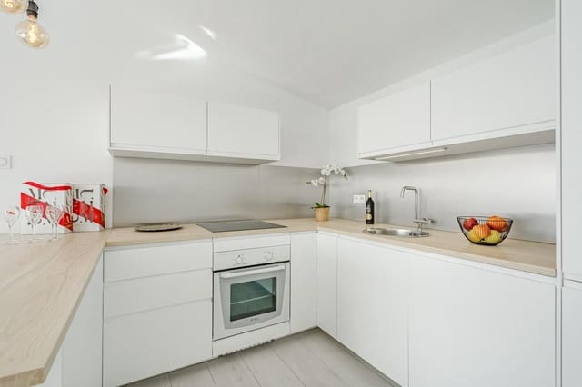 2 quarto Moradia Geminada para venda em Chayofa, Arona com piscina - 398 000 € (Ref: 9389961)