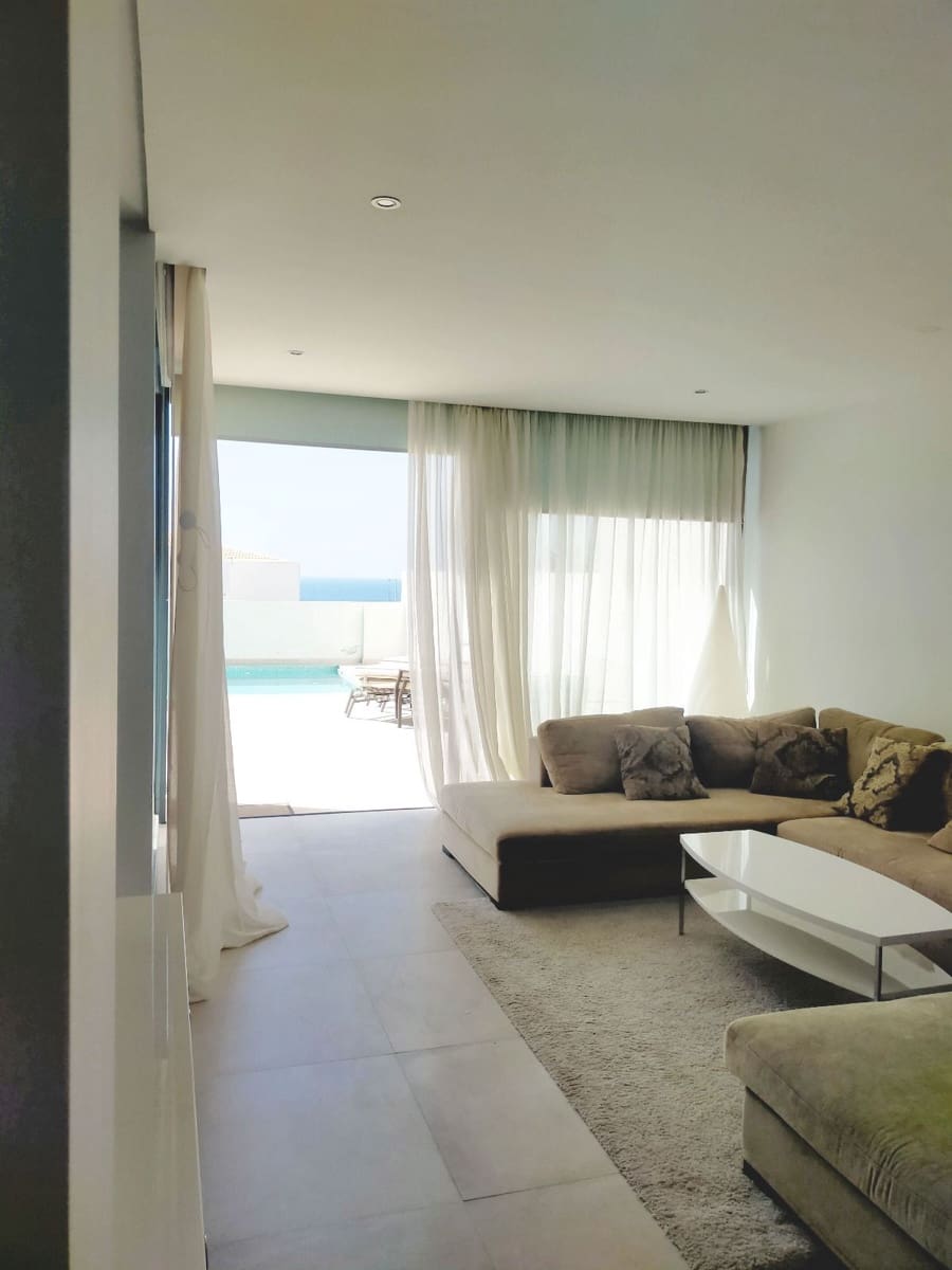 3 bedroom Villa for sale in Costa Adeje with pool garage - € 1,395,000 (Ref: 9424317)