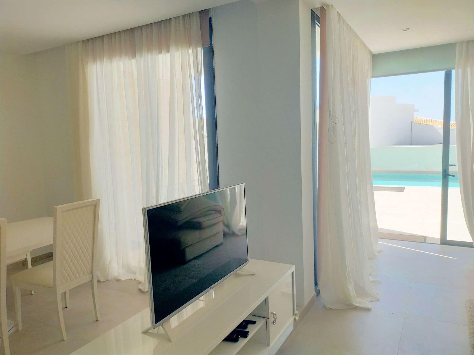 3 bedroom Villa for sale in Costa Adeje with pool garage - € 1,395,000 (Ref: 9424317)