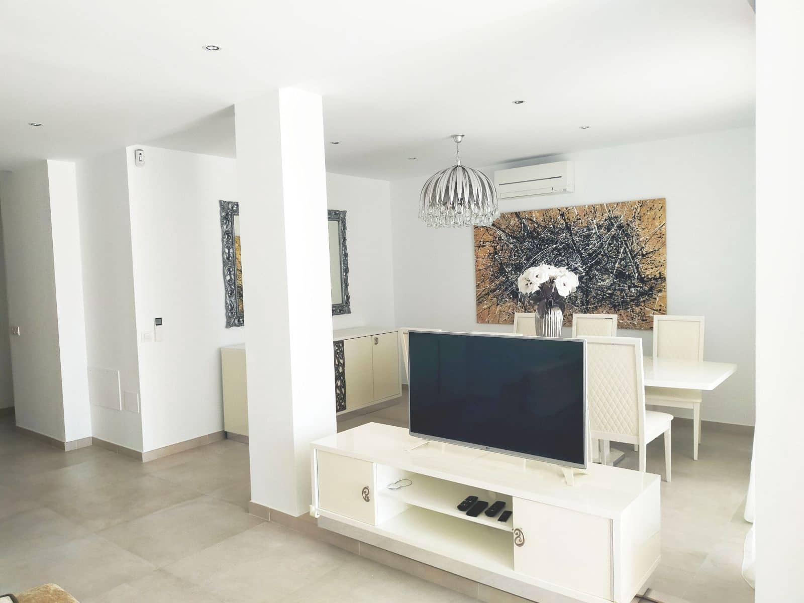 3 bedroom Villa for sale in Costa Adeje with pool garage - € 1,395,000 (Ref: 9424317)