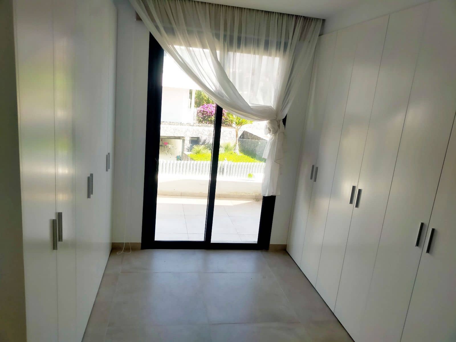 3 bedroom Villa for sale in Costa Adeje with pool garage - € 1,395,000 (Ref: 9424317)