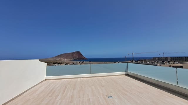 2 sypialnia Penthouse na sprzedaż w El Medano, Granadilla de Abona z basenem garażem - 500 000 € (Ref: 9473871)