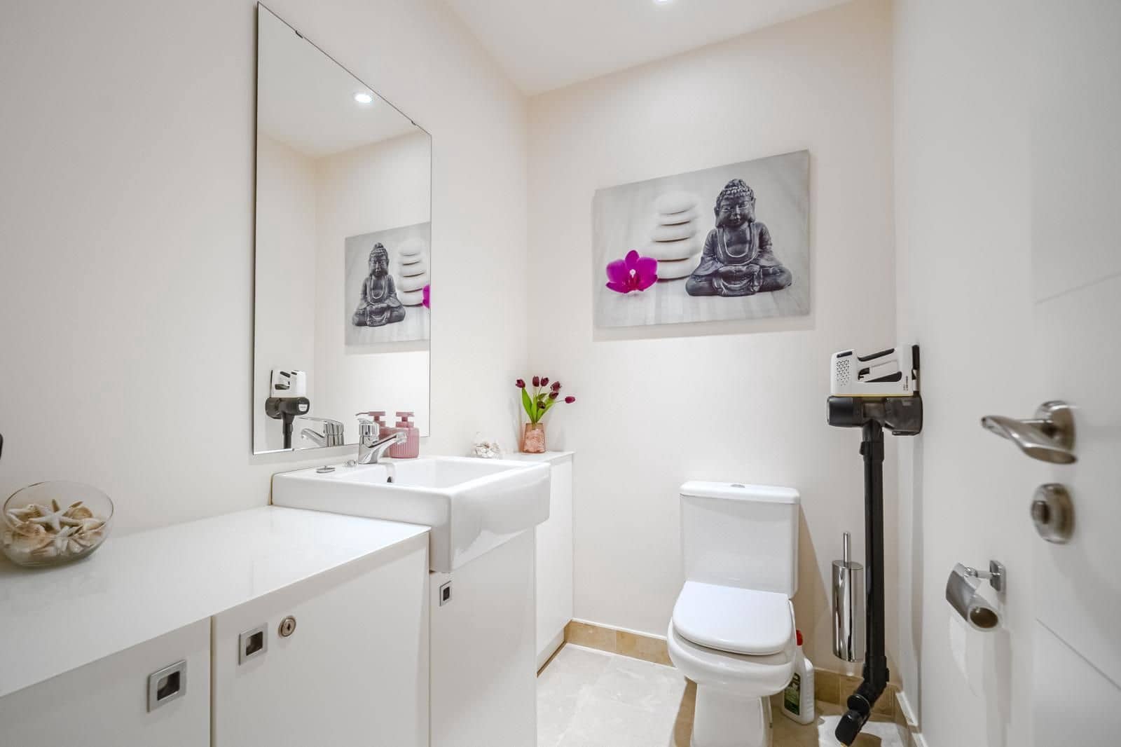 2 bedroom Apartment for sale in Adeje with pool garage - € 990,000 (Ref: 9494303)