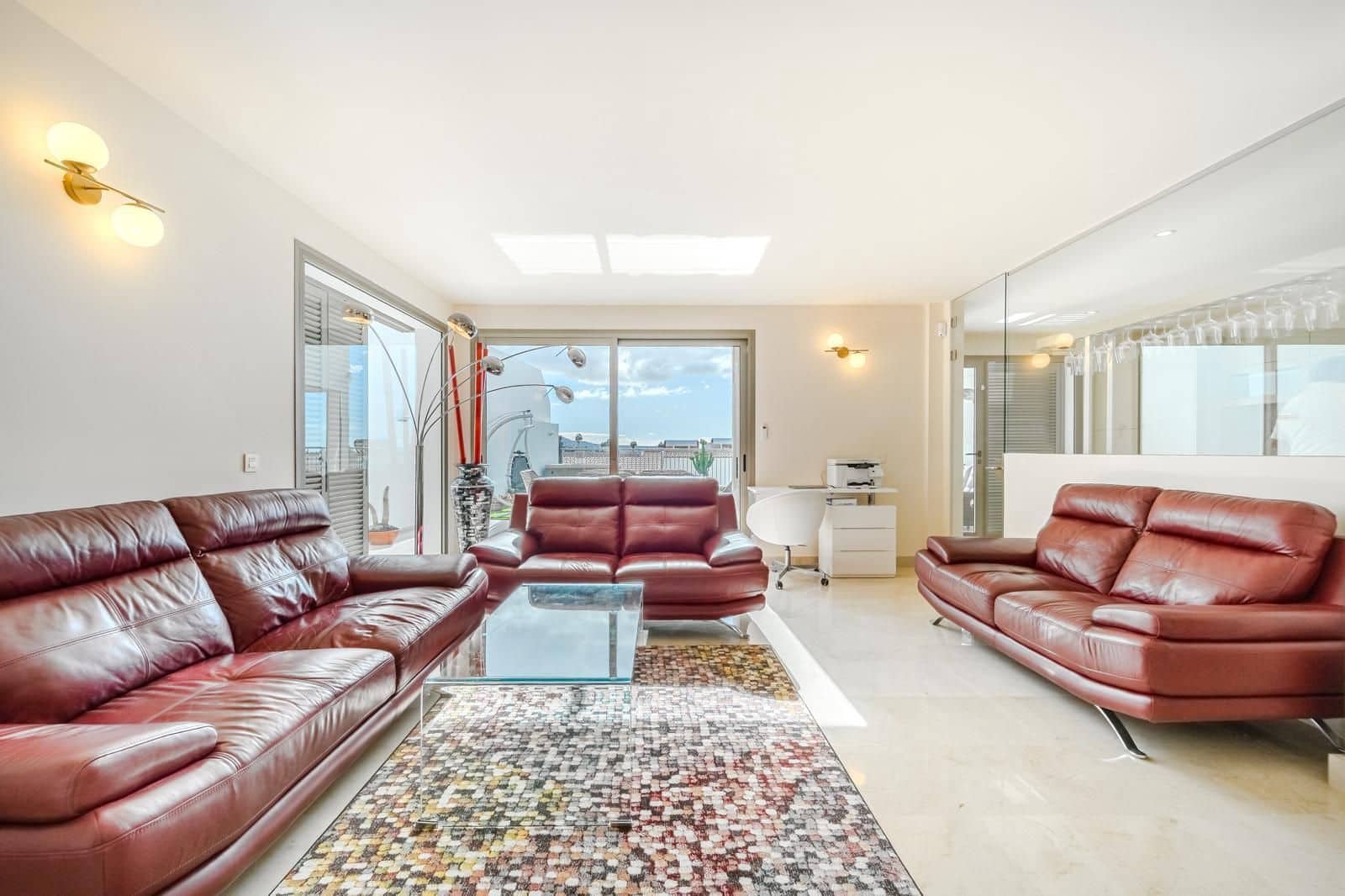 2 bedroom Apartment for sale in Adeje with pool garage - € 990,000 (Ref: 9494303)