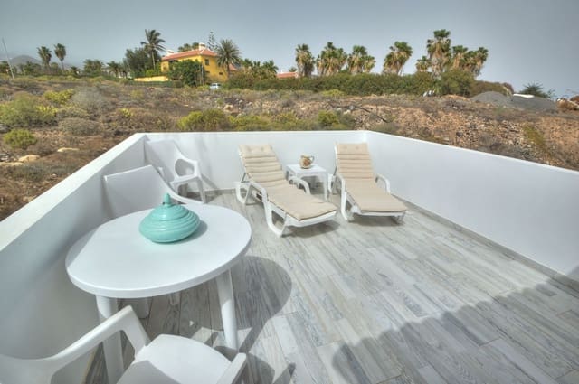 2 soveværelse Bungalow til salg i Golf del Sur, San Miguel de Abona med swimmingpool - € 389.000 (Ref: 9526200)