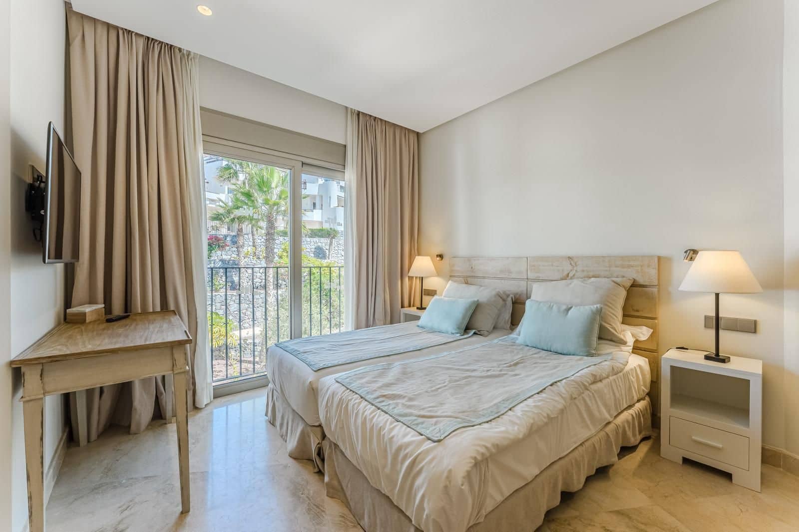 2 Zimmer Apartment zu verkaufen in Alcala mit Pool Garage - 840.000 € (Ref: 9676959)