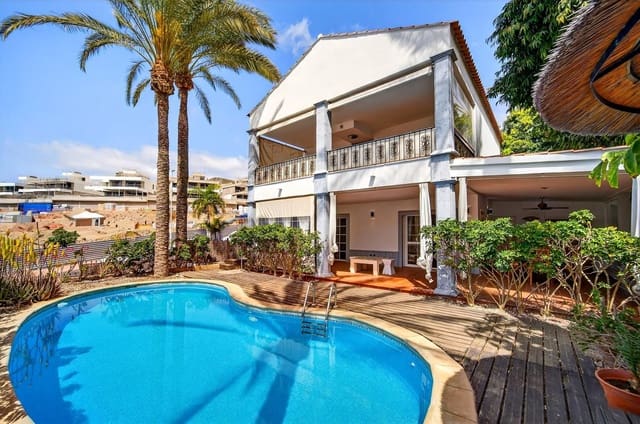 Chalet de 5 habitaciones en Los Cristianos, Arona en venta con piscina garaje - 1.790.000 € (Ref: 9698672)
