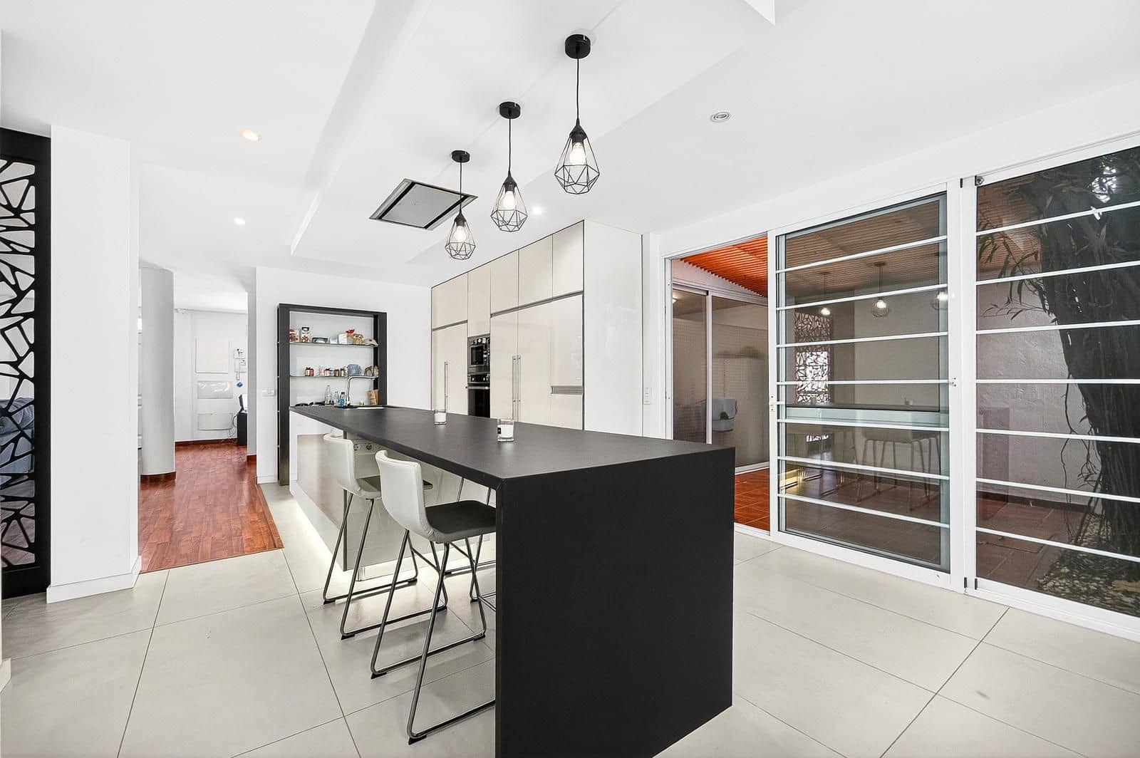 Chalet de 5 habitaciones en Los Cristianos en venta con piscina garaje - 1.790.000 € (Ref: 9698672)