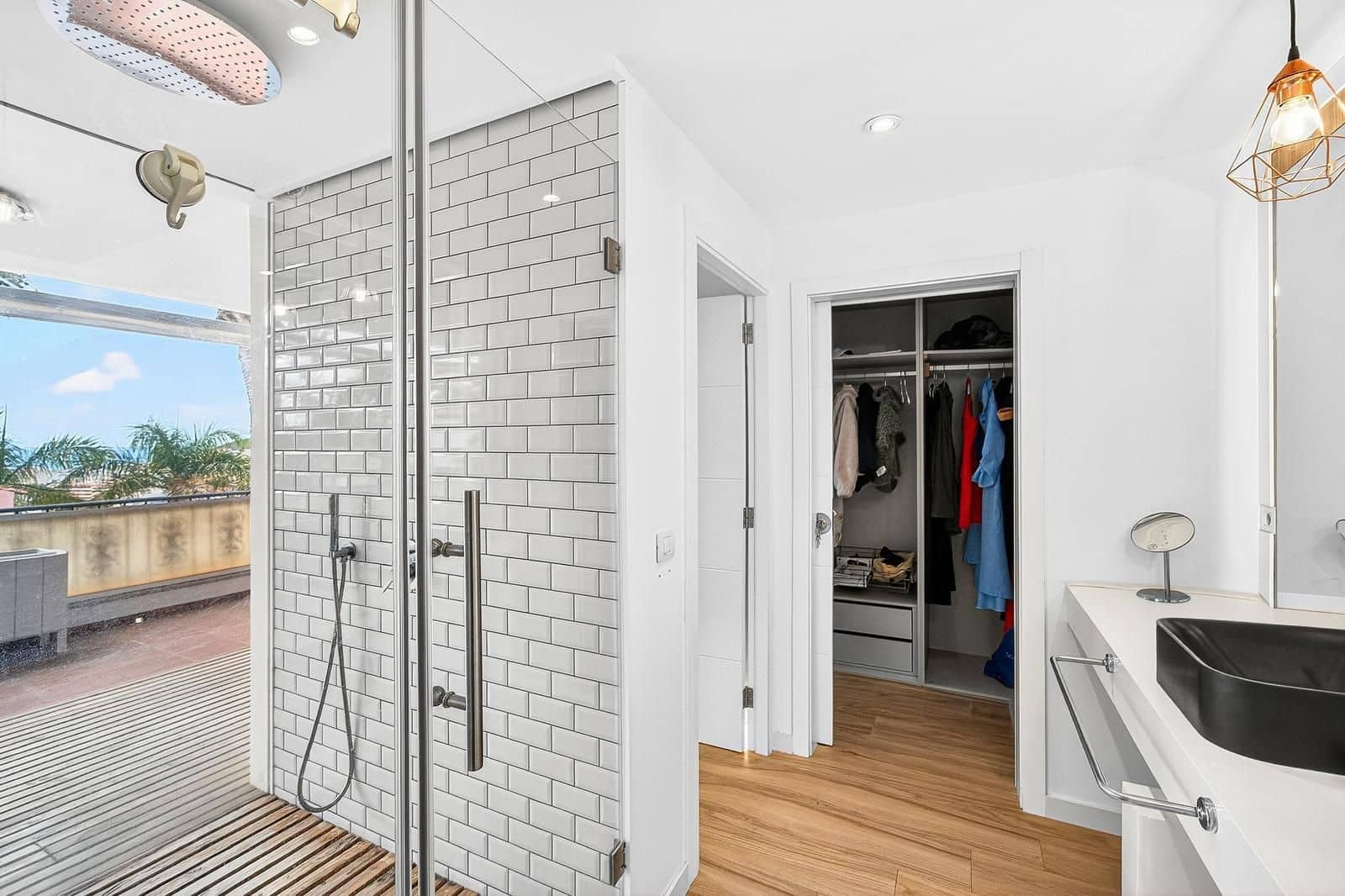 Chalet de 5 habitaciones en Los Cristianos en venta con piscina garaje - 1.790.000 € (Ref: 9698672)