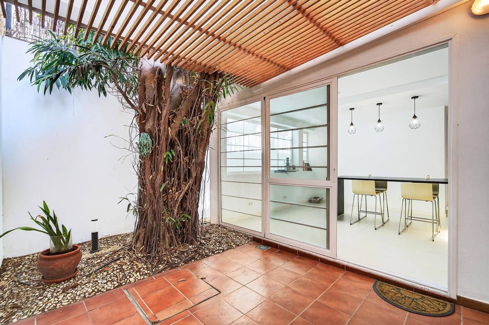 Chalet de 5 habitaciones en Los Cristianos en venta con piscina garaje - 1.790.000 € (Ref: 9698672)