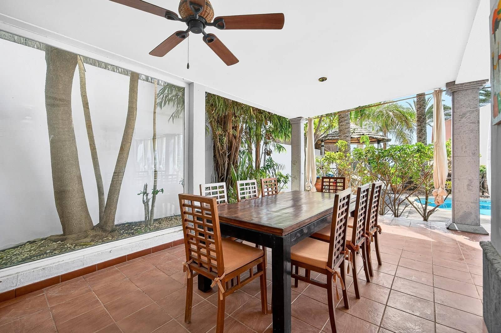 Chalet de 5 habitaciones en Los Cristianos en venta con piscina garaje - 1.790.000 € (Ref: 9698672)