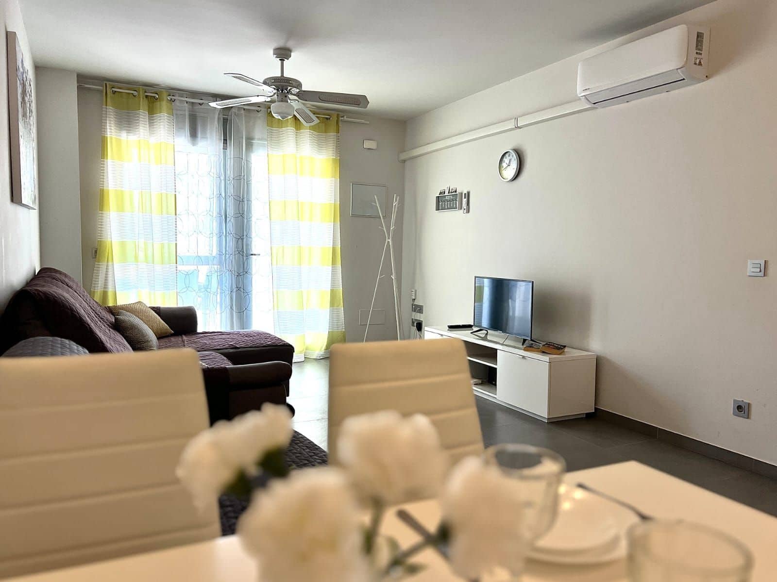 1 makuuhuone Huoneisto myytävänä paikassa Los Abrigos mukana uima-altaan 
autotalli - 340 000 € (Ref: 9806173)