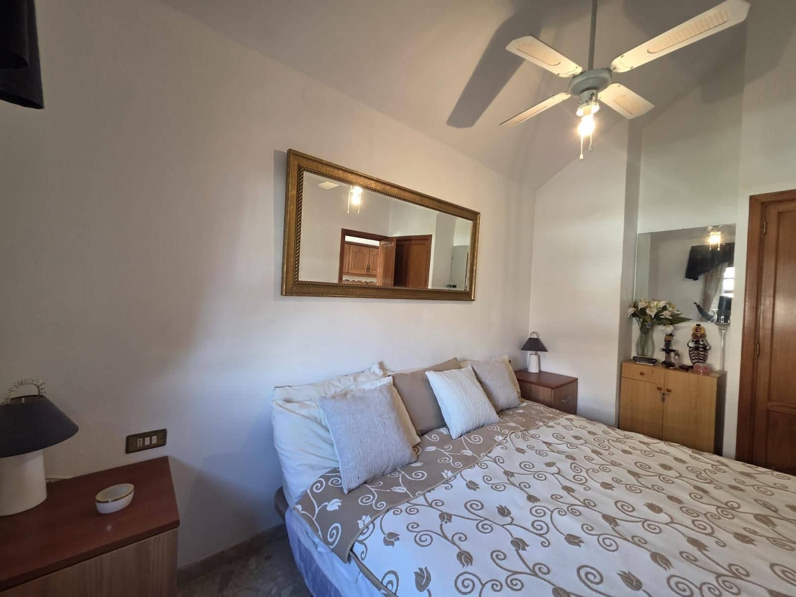 Appartement de 1 chambre à louer à Amarilla Golf avec piscine - 1 150 € (Ref: 9998118)