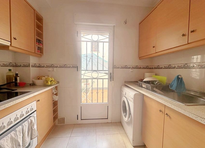 2 makuuhuone Bungalow myytävänä paikassa Torrevieja mukana uima-altaan - 162 500 € (Ref: 10000945)