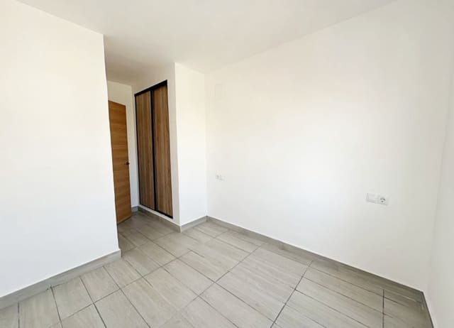 2 sypialnia Apartament na sprzedaż w Avenida Habaneras - Curva de Palangre, Torrevieja - 149 900 € (Ref: 10000947)
