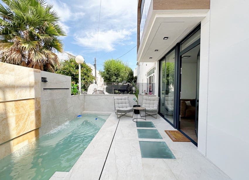 3 sovrum Hus till salu i Torrevieja med pool - 539 000 € (Ref: 10022953)