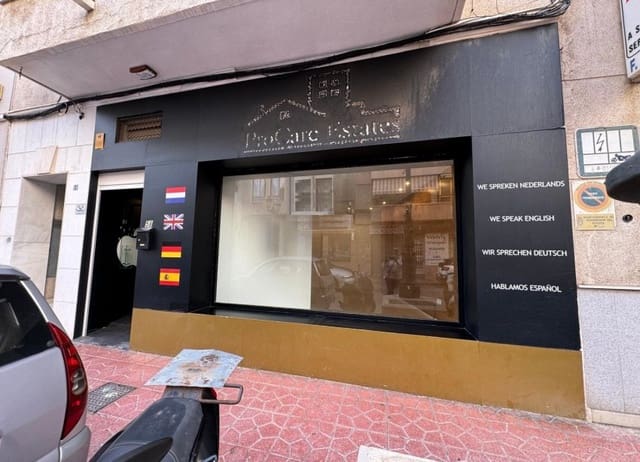 3 bedroom Commercial for sale in Zona Pueblo, Guardamar del Segura - € 222,000 (Ref: 9109730)