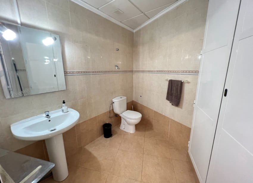 1 sypialnia Biznes na sprzedaż w Guardamar del Segura - 99 900 € (Ref: 9123567)