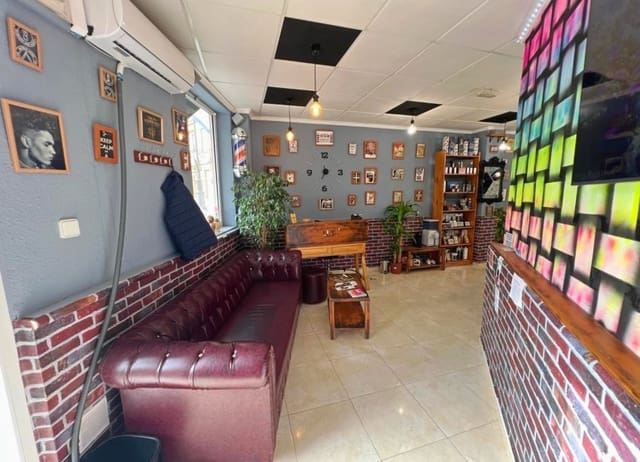 1 quarto Empresa para venda em Zona Pueblo, Guardamar del Segura - 99 900 € (Ref: 9123567)