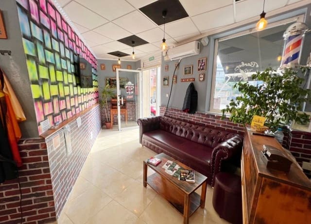 1 quarto Empresa para venda em Zona Pueblo, Guardamar del Segura - 99 900 € (Ref: 9123567)