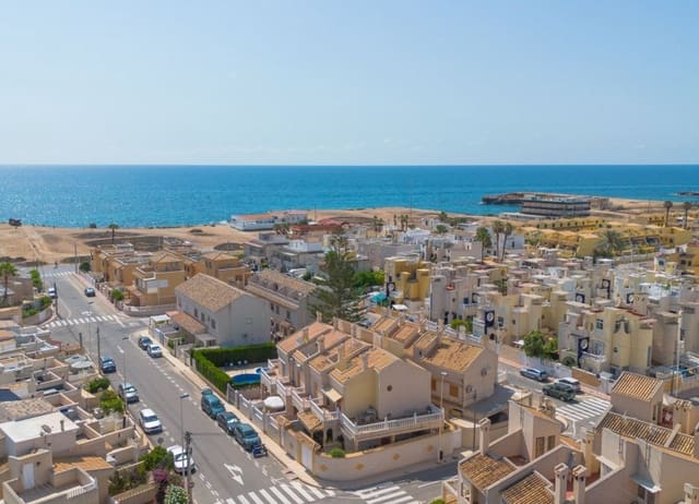 4 soveværelse Byhus til salg i Los Frutales, Torrevieja med swimmingpool - € 350.000 (Ref: 9127533)
