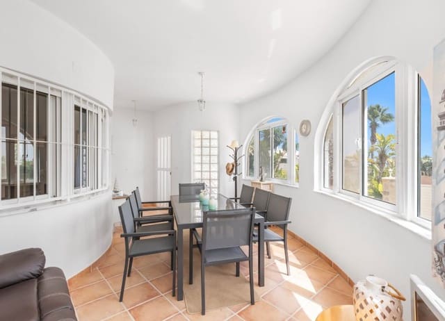 5 slaapkamer Villa te koop in San Fulgencio met zwembad garage - € 500.000 (Ref: 9136280)