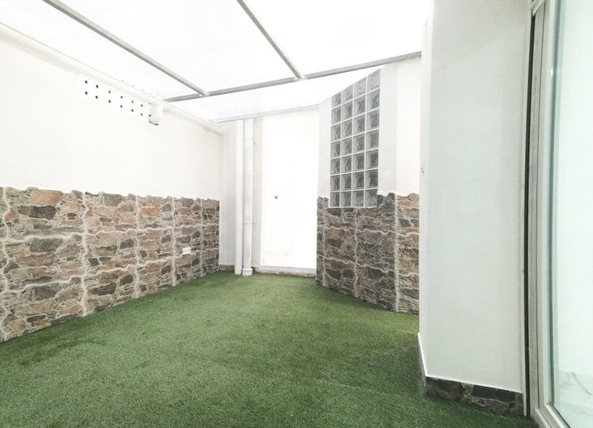 3 makuuhuone Huoneisto myytävänä paikassa Torrevieja mukana 
autotalli - 209 000 € (Ref: 9243655)