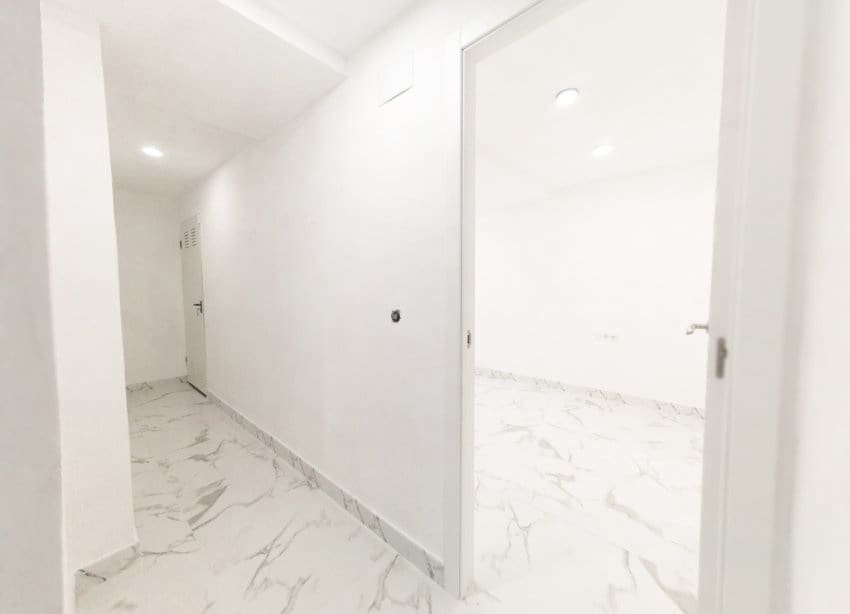 3 makuuhuone Huoneisto myytävänä paikassa Torrevieja mukana 
autotalli - 209 000 € (Ref: 9243655)