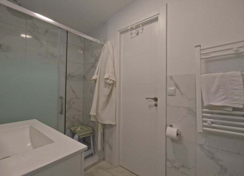 4 quarto Moradia em Banda para venda em Torrevieja com garagem - 249 900 € (Ref: 9268938)