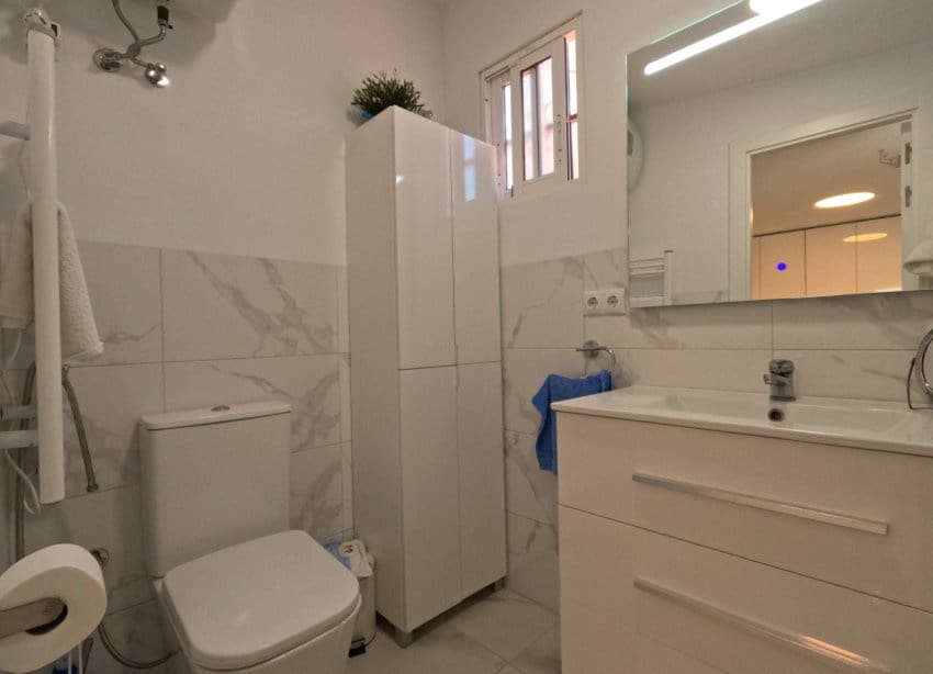 4 quarto Moradia em Banda para venda em Torrevieja com garagem - 249 900 € (Ref: 9268938)