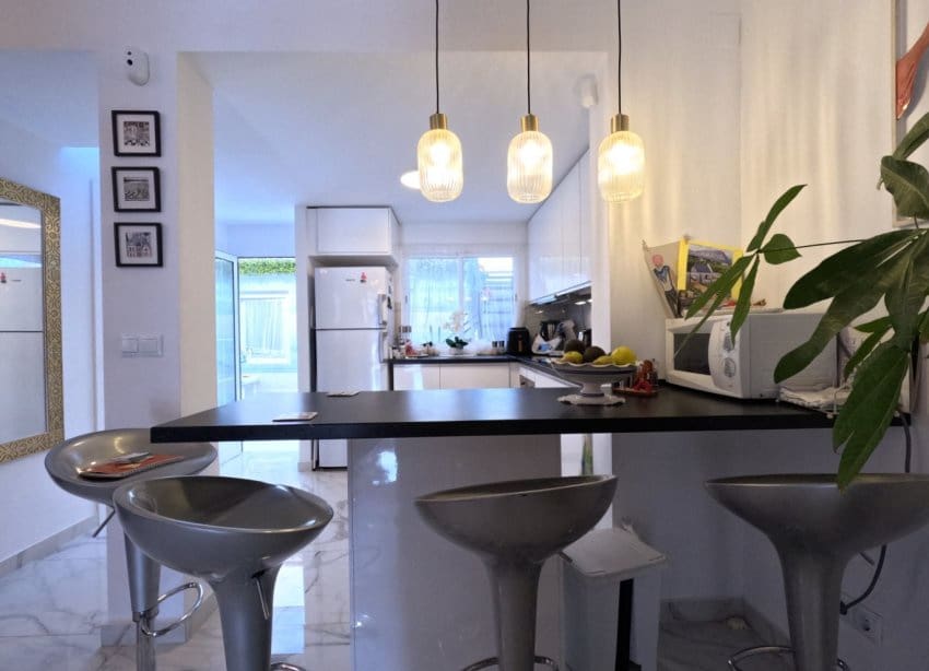 4 quarto Moradia em Banda para venda em Torrevieja com garagem - 249 900 € (Ref: 9268938)