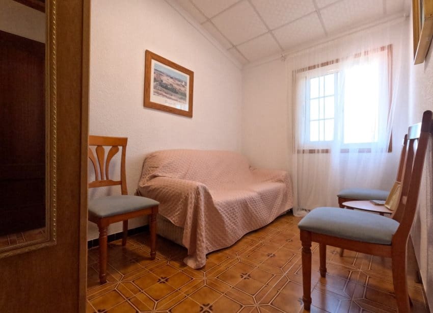 4 quarto Moradia em Banda para venda em Torrevieja com garagem - 249 900 € (Ref: 9268938)