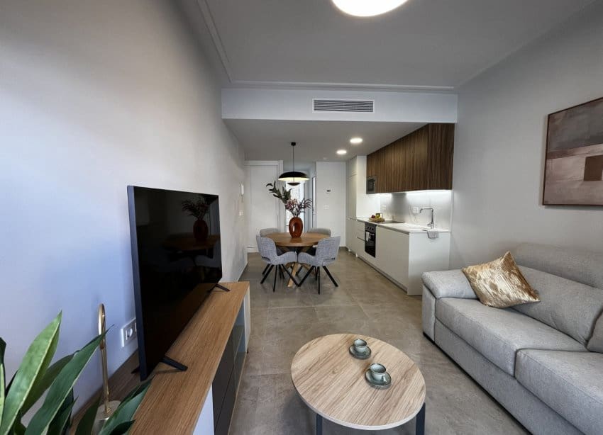 2 bedroom Apartment for sale in Torrevieja with pool - € 249,900 (Ref: 9402599)