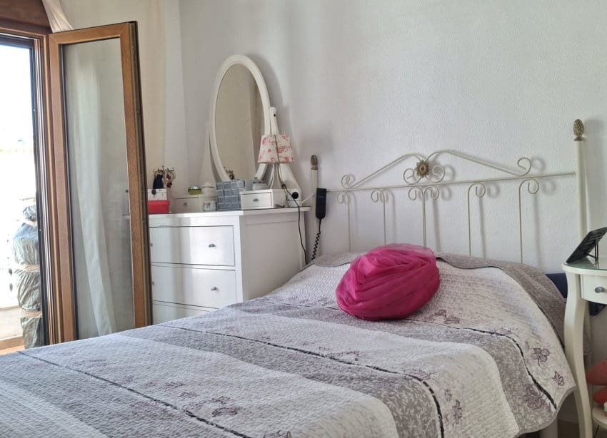 2 slaapkamer Appartement te koop in Villamartin met zwembad garage - € 239.000 (Ref: 9779157)