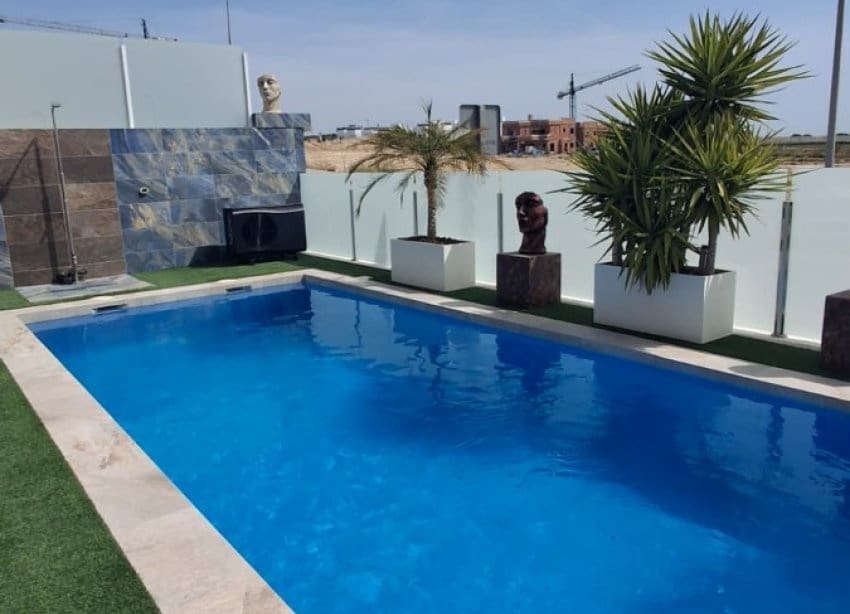 3 soveværelse Villa til salg i Orihuela med swimmingpool - € 515.000 (Ref: 9798170)