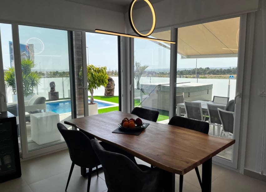 3 soveværelse Villa til salg i Orihuela med swimmingpool - € 515.000 (Ref: 9798170)