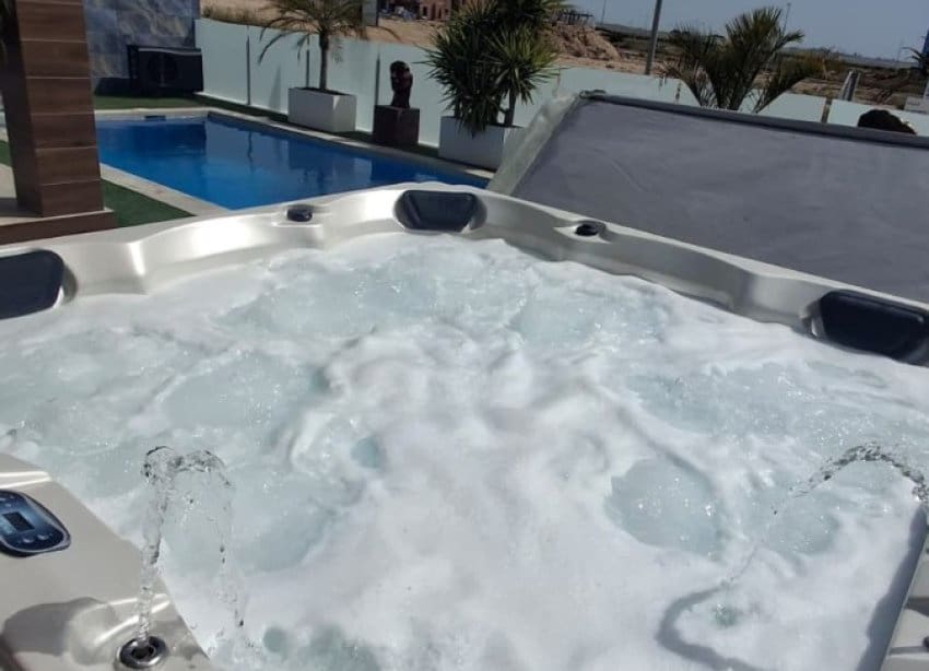 3 soveværelse Villa til salg i Orihuela med swimmingpool - € 515.000 (Ref: 9798170)