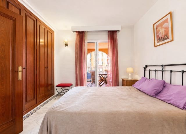 3 quarto Apartamento para venda em Playa de los Locos, Torrevieja com piscina - 255 000 € (Ref: 9798310)