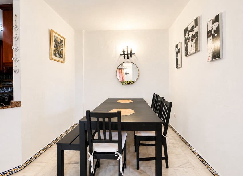 3 makuuhuone Huoneisto myytävänä paikassa Torrevieja mukana uima-altaan - 255 000 € (Ref: 9798310)
