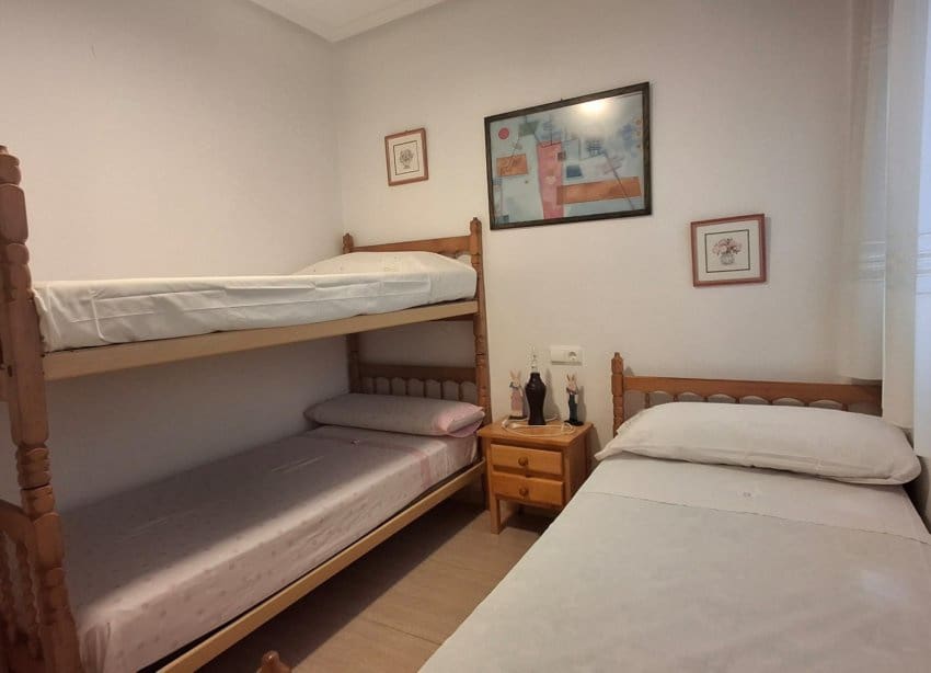 2 soverom Leilighet til salgs i Torrevieja med garasje - € 165 000 (Ref: 9818794)