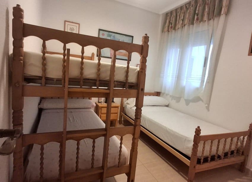 2 soverom Leilighet til salgs i Torrevieja med garasje - € 165 000 (Ref: 9818794)