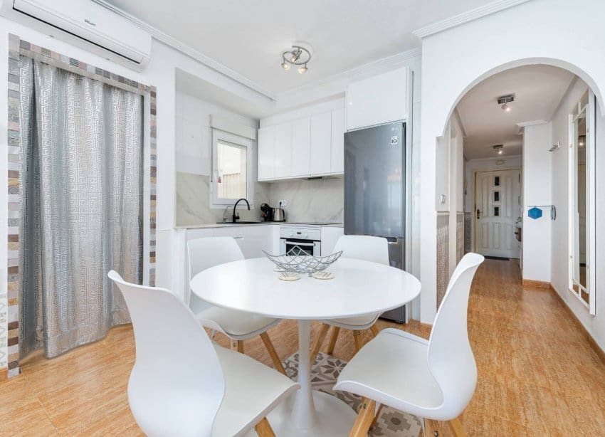 2 quarto Apartamento para venda em Playa Flamenca com piscina garagem - 167 000 € (Ref: 9834811)