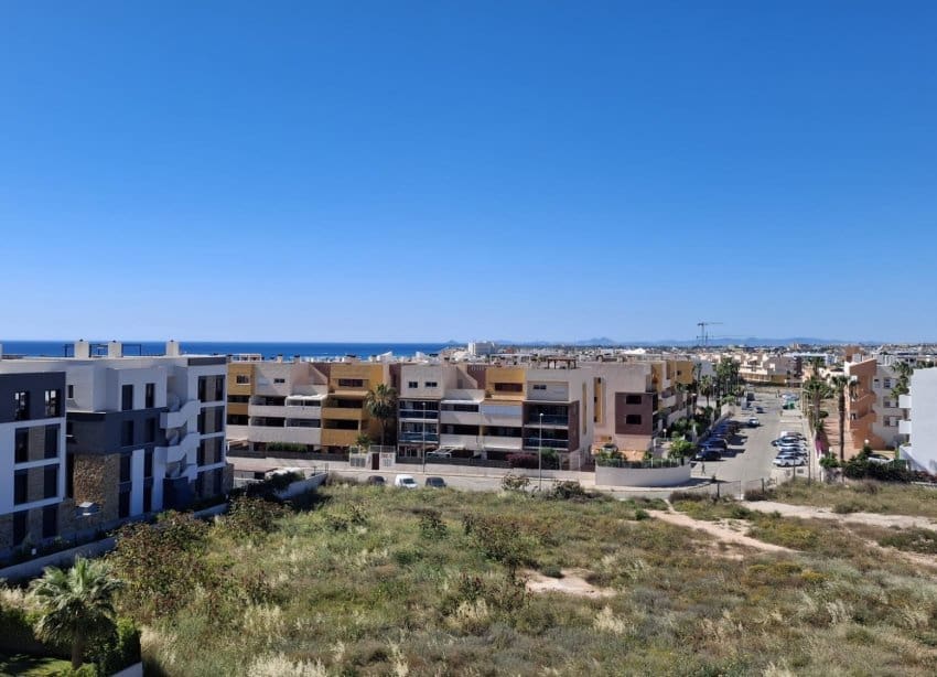 2 quarto Apartamento para venda em Playa Flamenca com piscina garagem - 167 000 € (Ref: 9834811)