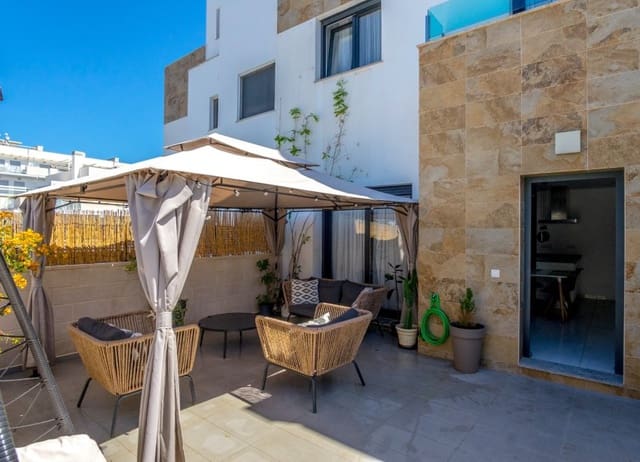 3 chambre Maison de Ville à vendre à Las Filipinas avec piscine - 325 000 € (Ref: 9872280)