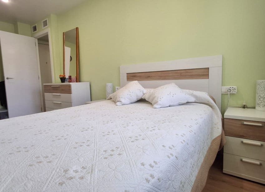 2 soverom Leilighet til salgs i Torrevieja - € 165 000 (Ref: 9897407)