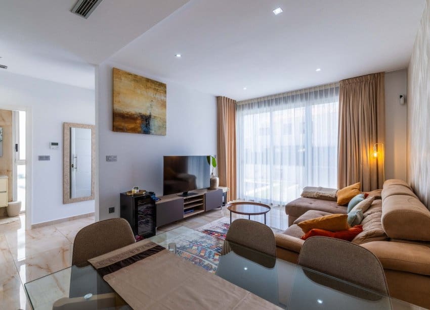 3 soveværelse Villa til salg i Ciudad Quesada med swimmingpool - € 399.000 (Ref: 9914942)