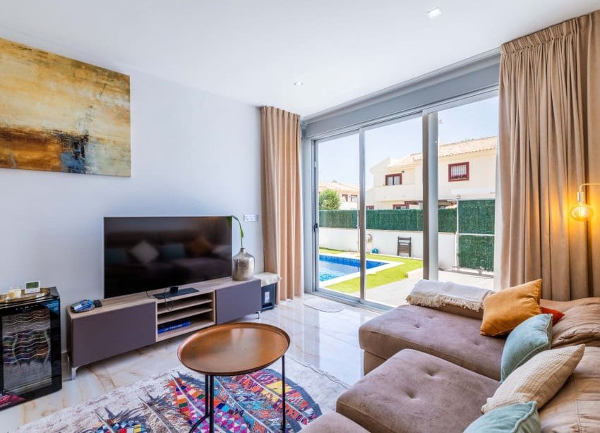 3 soveværelse Villa til salg i Ciudad Quesada med swimmingpool - € 399.000 (Ref: 9914942)