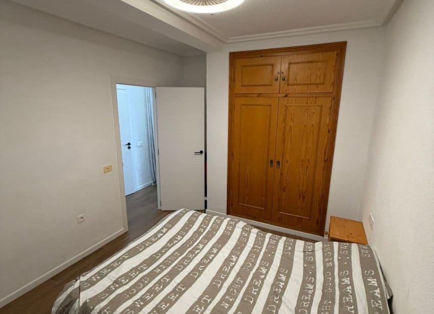 Apartamento de 2 habitaciones en Orihuela Costa en venta - 179.000 € (Ref: 9939013)